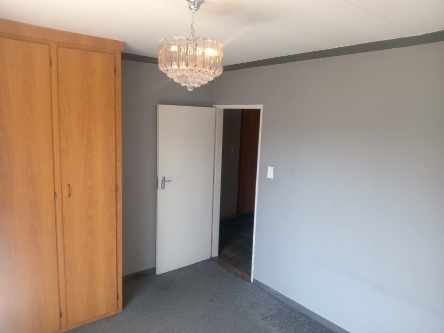 To Let 3 Bedroom Property for Rent in Waterval East North West